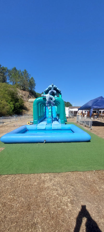 Location château gonflable toboggan aquatique Hulk