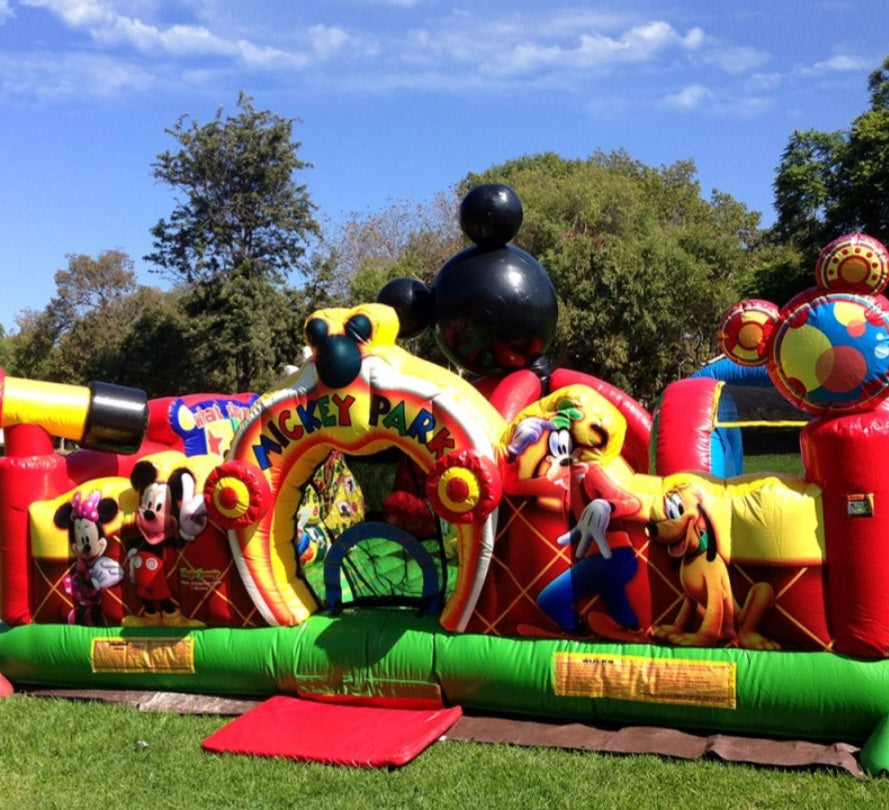 Location château gonflable park Mickey