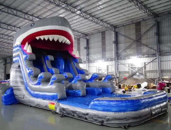 Vente château gonflable toboggan aquatique requin